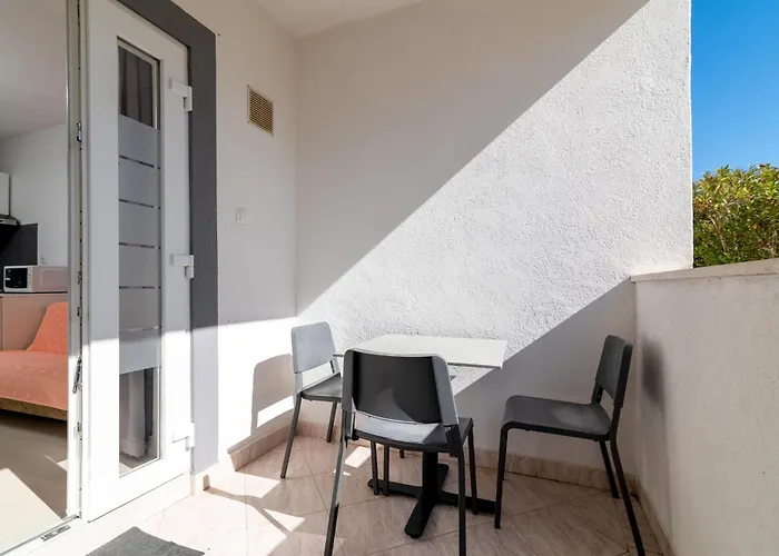 With Parking Space - Labin - 6464 라벡