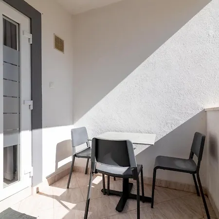 With Parking Space Rabac, Labin - 6464 غاباس