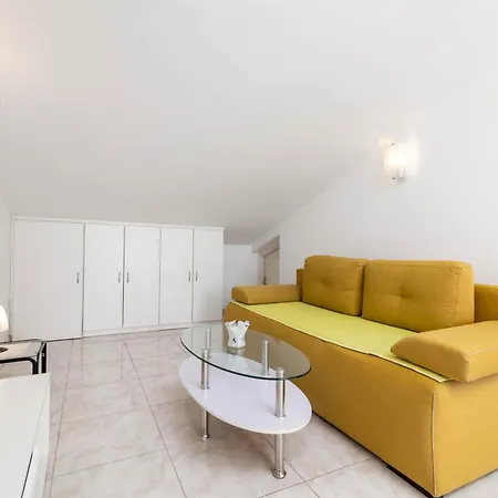 Διαμέρισμα With Parking Space Rabac, Labin - 6464 *